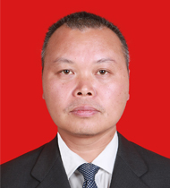 杨贤富（体艺中心主任）